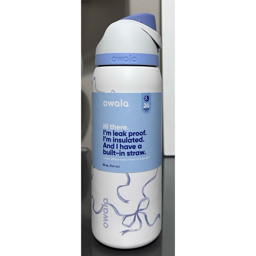 OWALA 32oz FreeSip Water Bottle, TIED AND TRUE BLUE BOWS‎